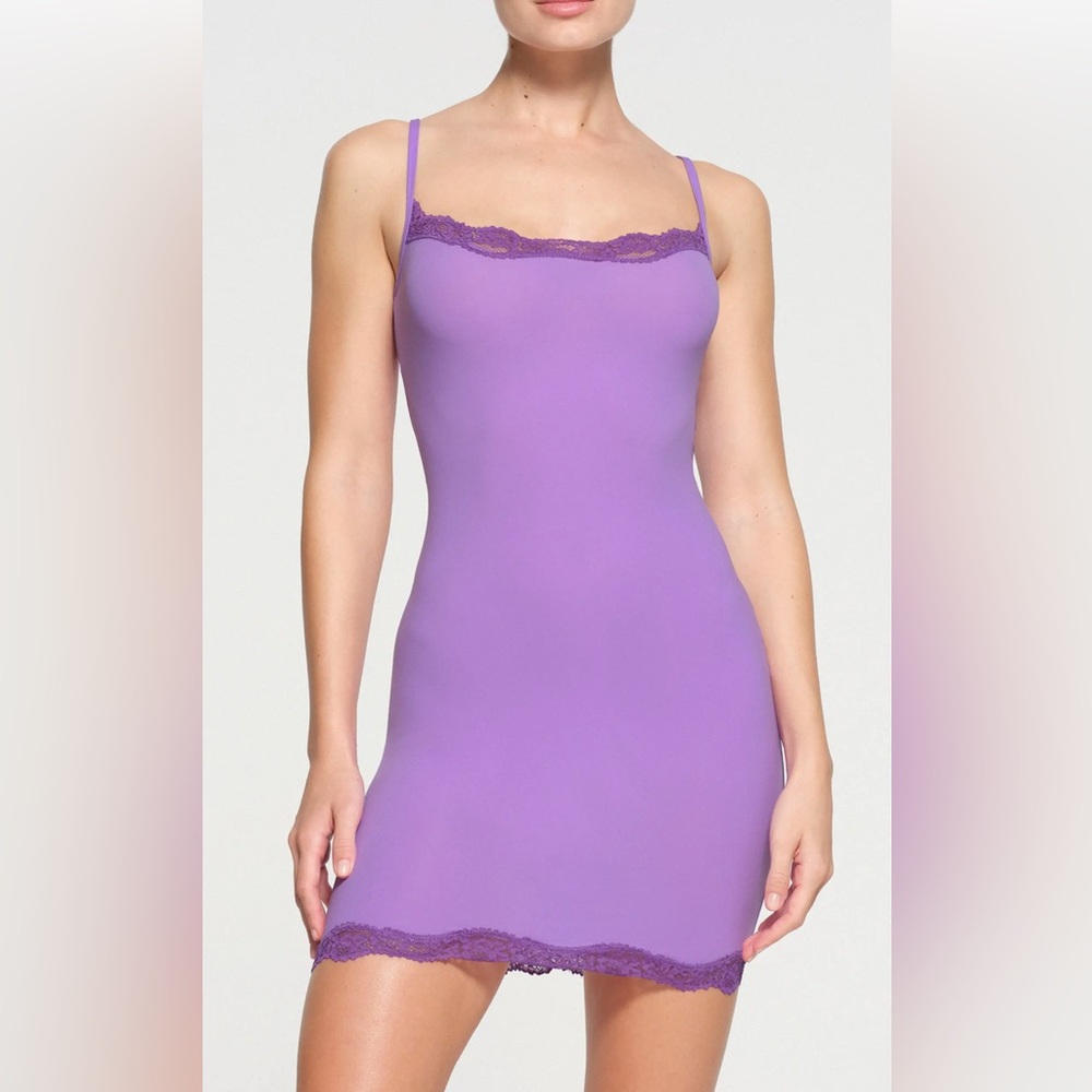 SKIMS Fits Everybody Lace Slip Dress in Ultra Violet Multi; Size: Medium